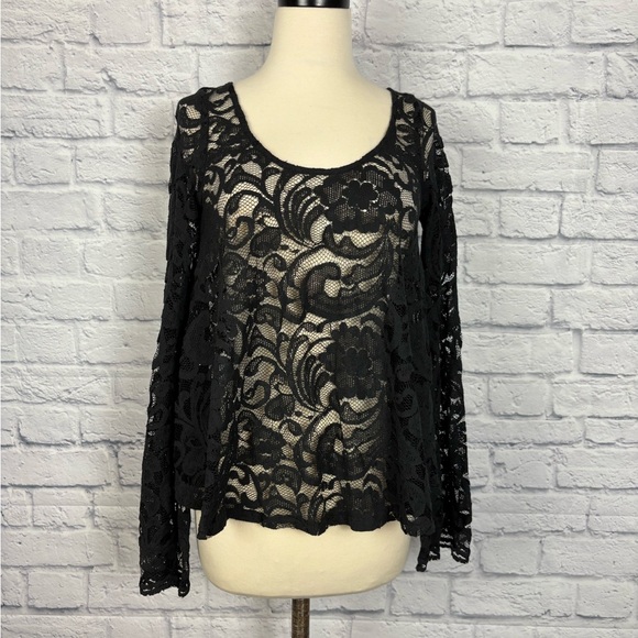 Show Me Your Mumu Flora Fan Top Iola Lace Black size S - Picture 5 of 9